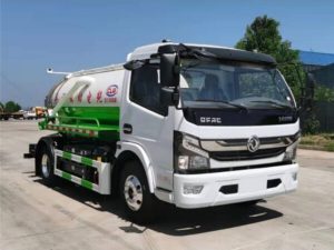 东风凯普特9吨电动吸污车CL5090GXWBEV