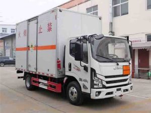 江铃凯运放射性物品厢式运输车HCQ5044XFSJX6ZH