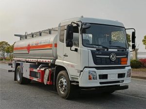 东风天锦13方运油车CL5181GYYD6