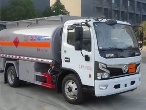 东风福瑞卡10方加油车CL5127GJY6BWG