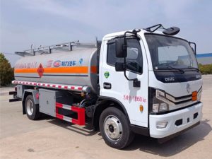 东风福瑞卡10方运油车CL5122GYY6