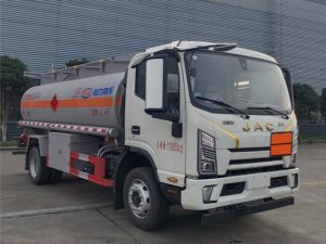 江淮骏铃10方加油车CL5129GJY6BWG