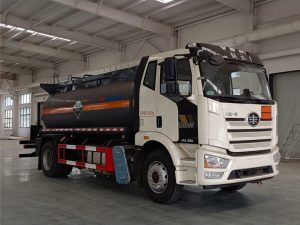 解放9方腐蚀性物品罐式运输车CL5180GFWC6