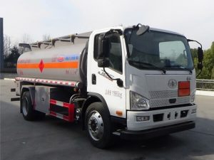 解放J6F 9.5方运油车CL5120GYYC6