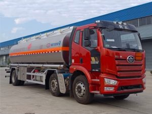 解放J6L（25方）铝合金运油车CL5262GYYLC6