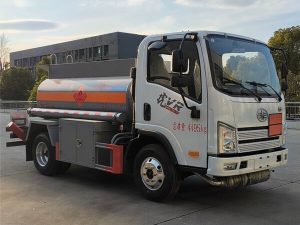 解放蓝牌加油车CL5042GJY6BWG