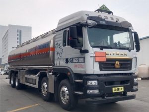 重汽汕德卡30方铝合金运油车CL5323GYYLZ6