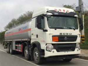 重汽豪沃24方运油车CL5321GYYZ6