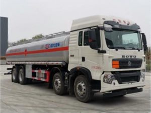 重汽豪沃27方运油车CL5320GYYZ6